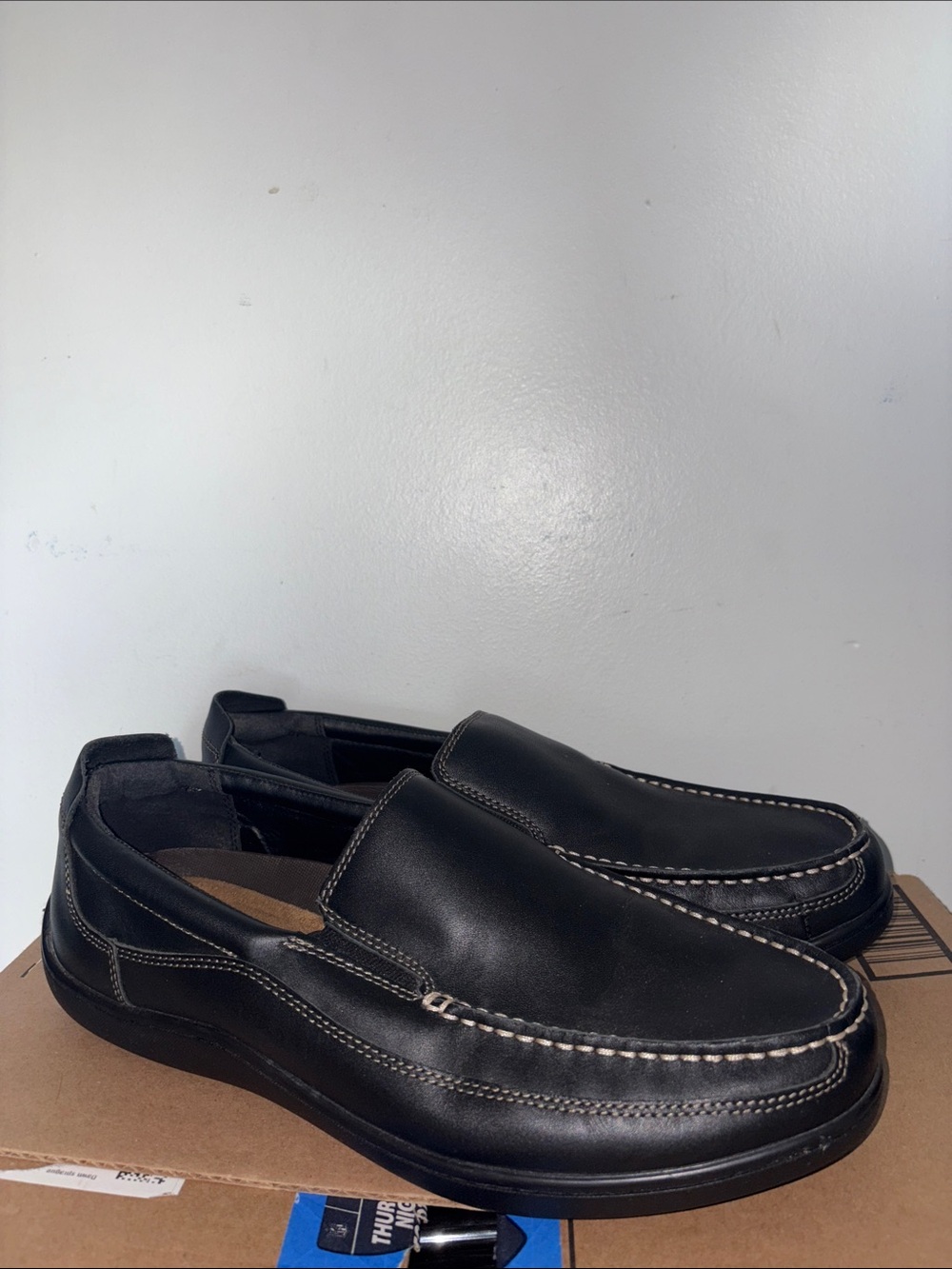 Classic Black Leather Slip-On Loafers for Men size 13M